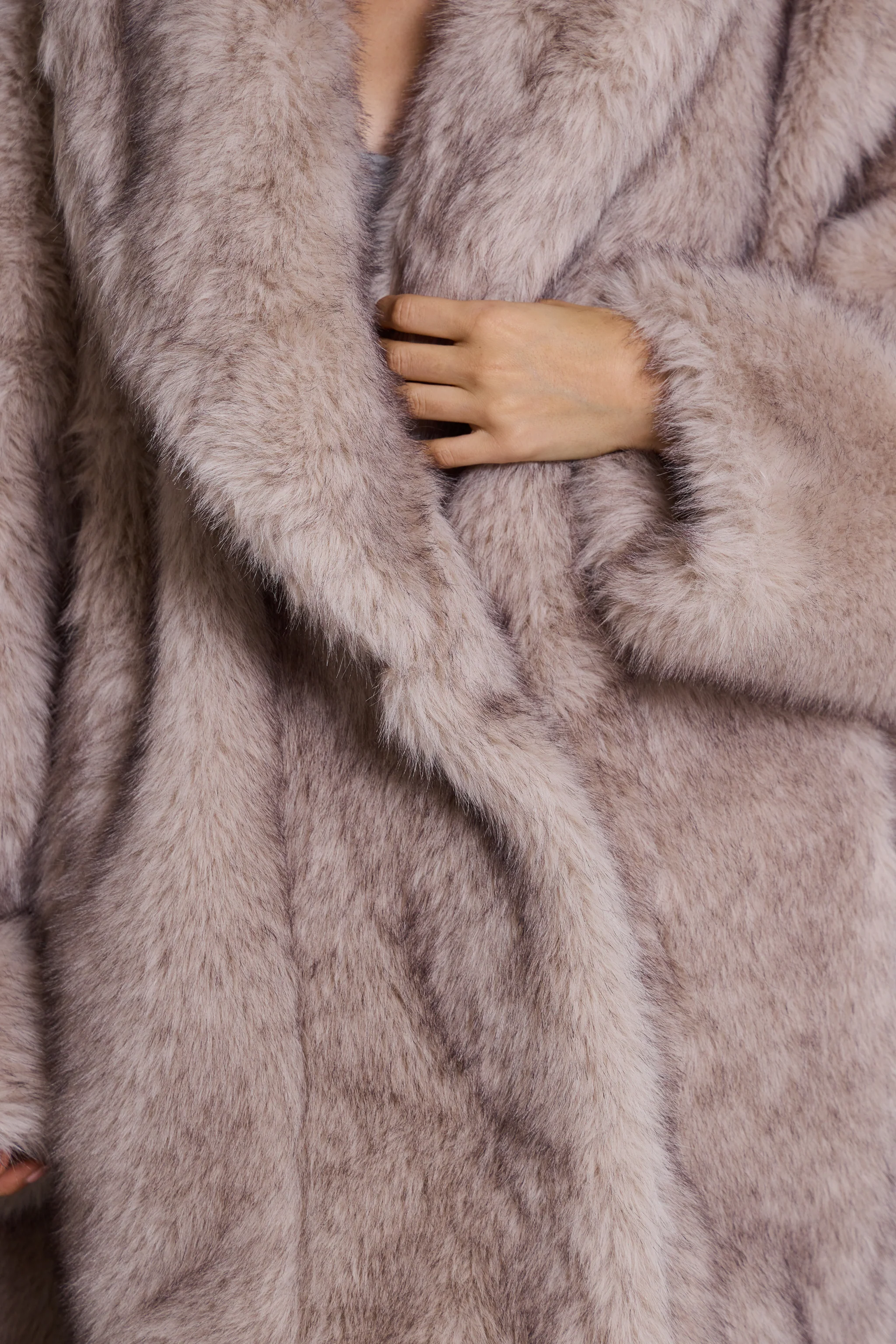 Alaska Faux Fur Coat - Image 10