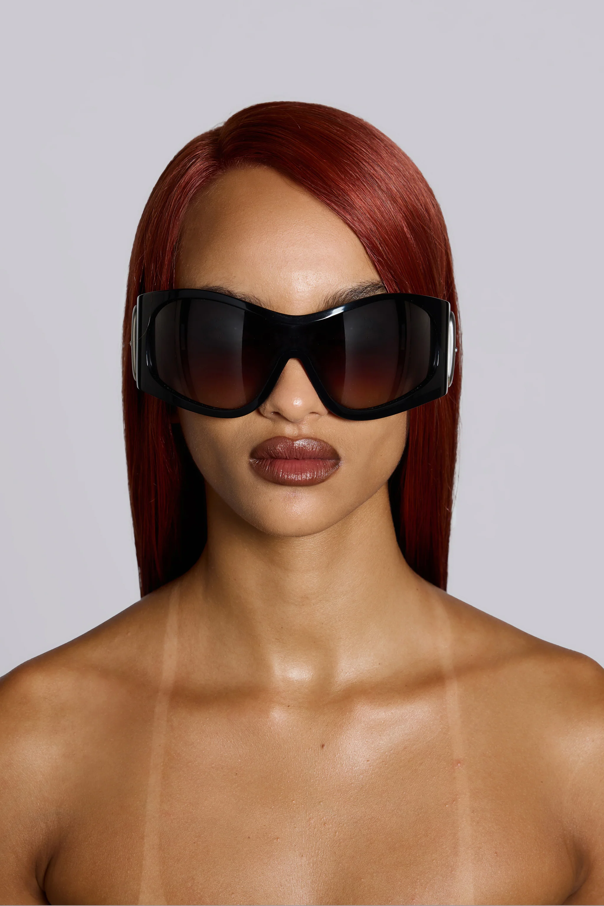 Alva Sunglasses in Black - Image 3