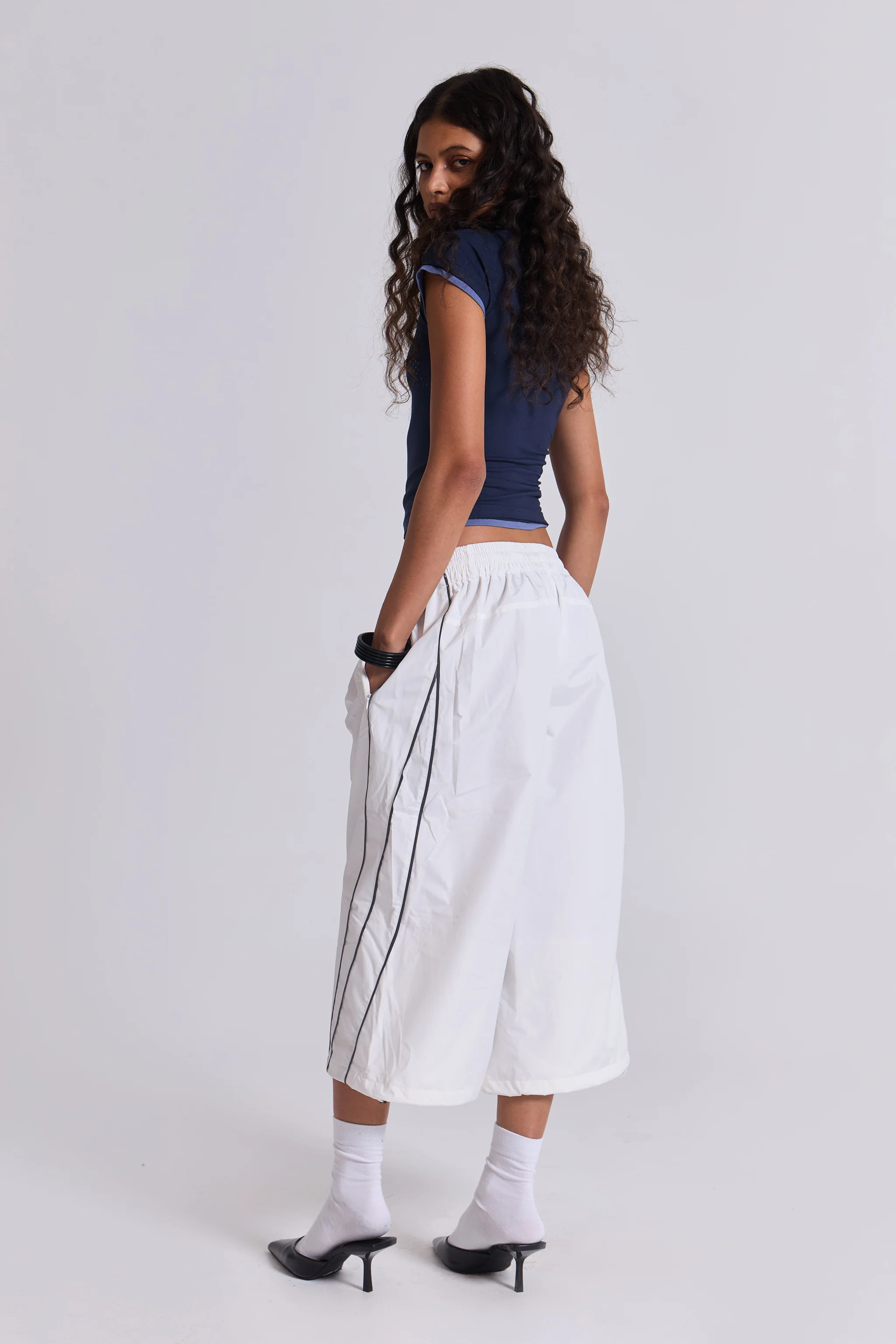 Arctic Vapor 3/4 Shorts - Image 7