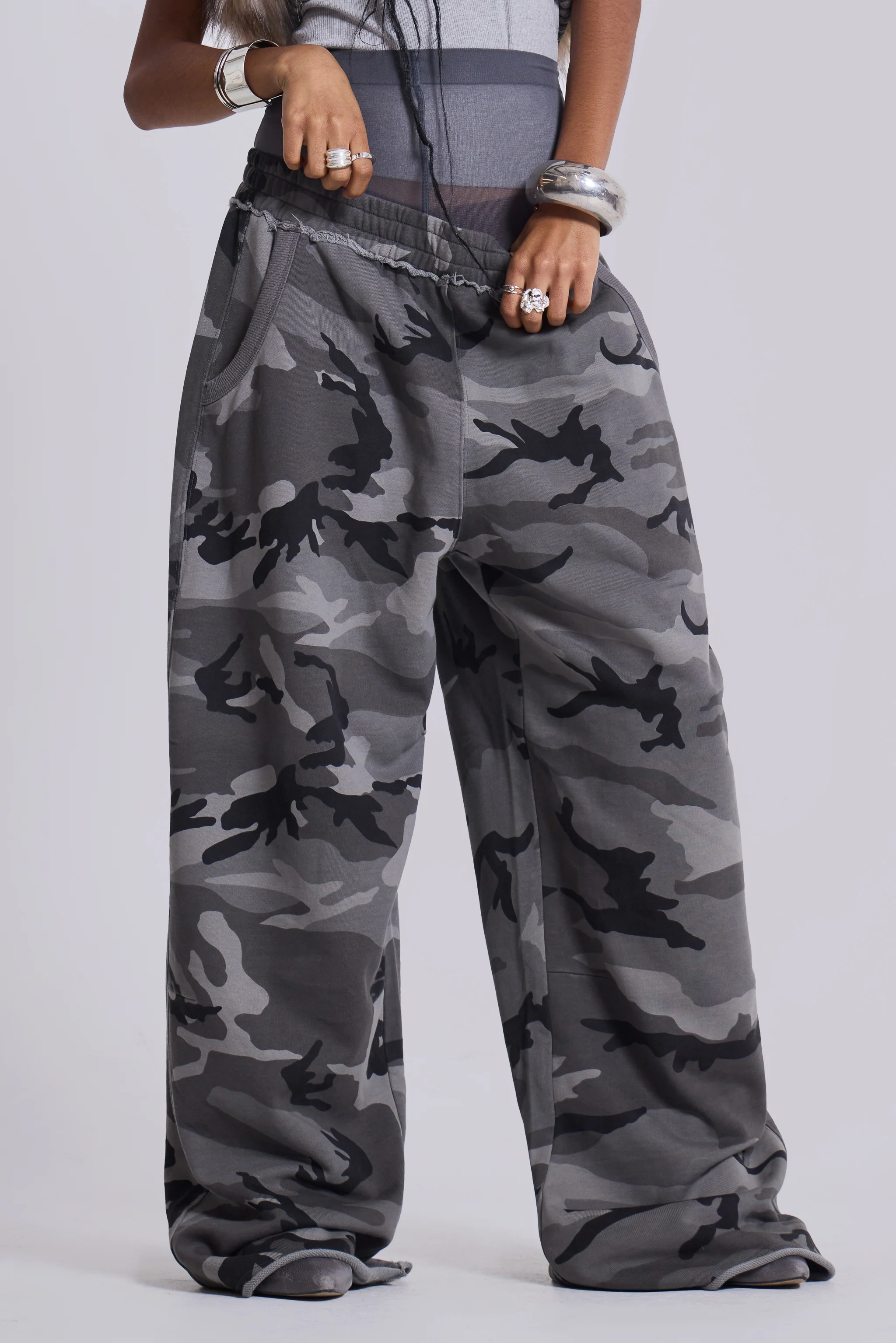 Black Baggy Camo Monster Joggers - Image 9