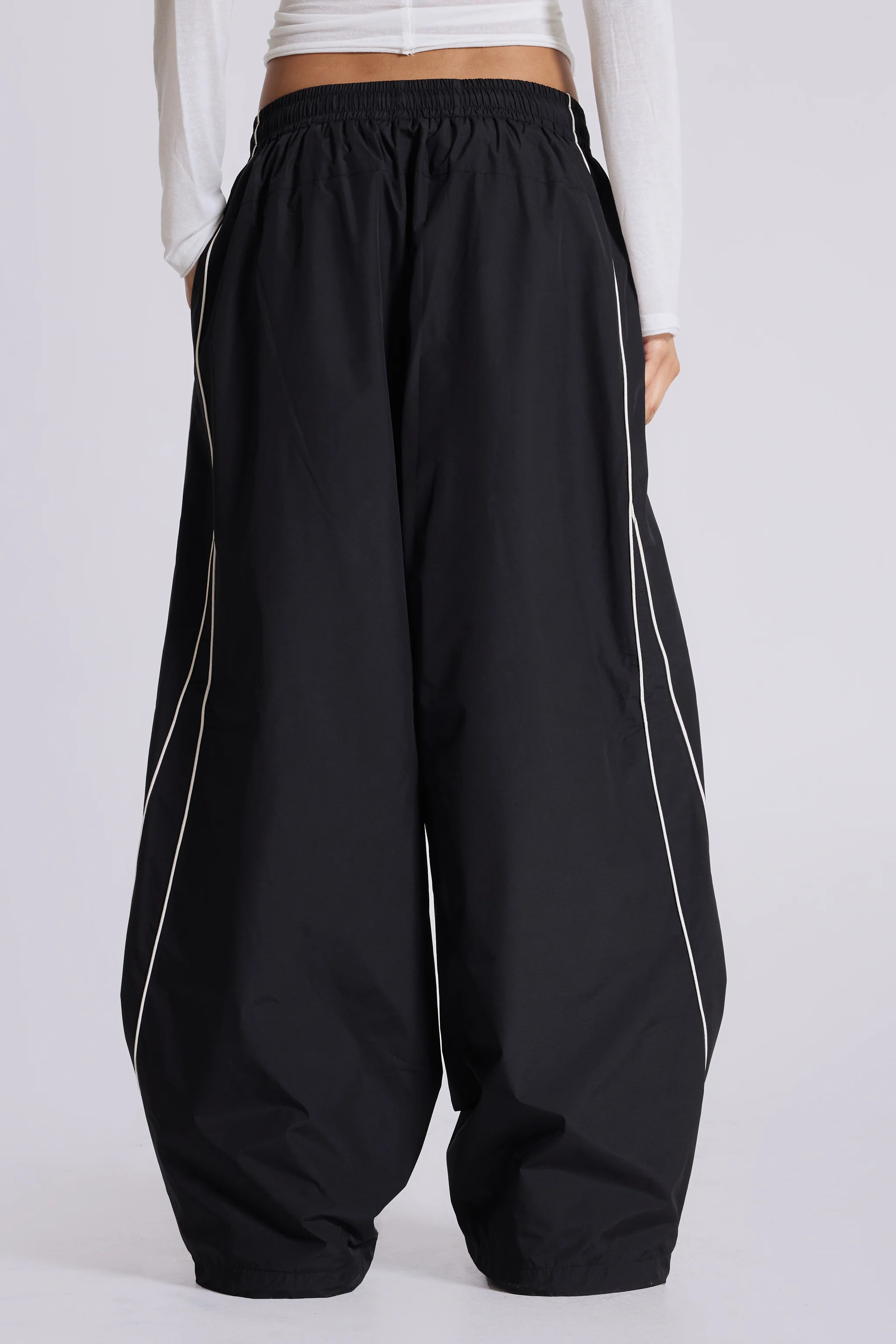 Black LDN Vapor Joggers - Image 5