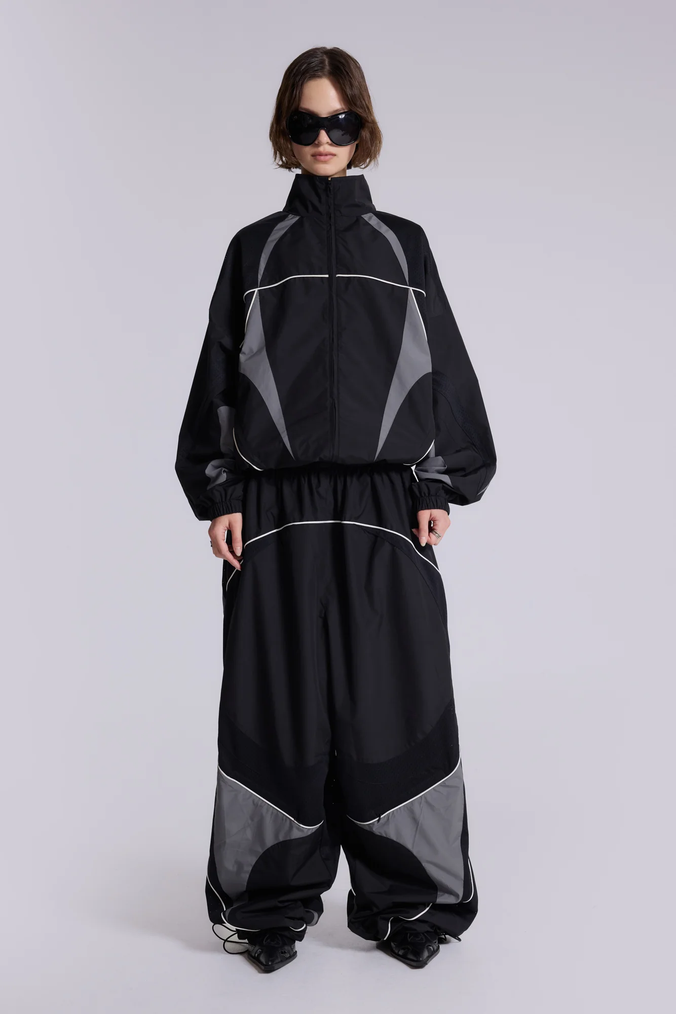 Black Panelled Vapor Joggers - Image 8