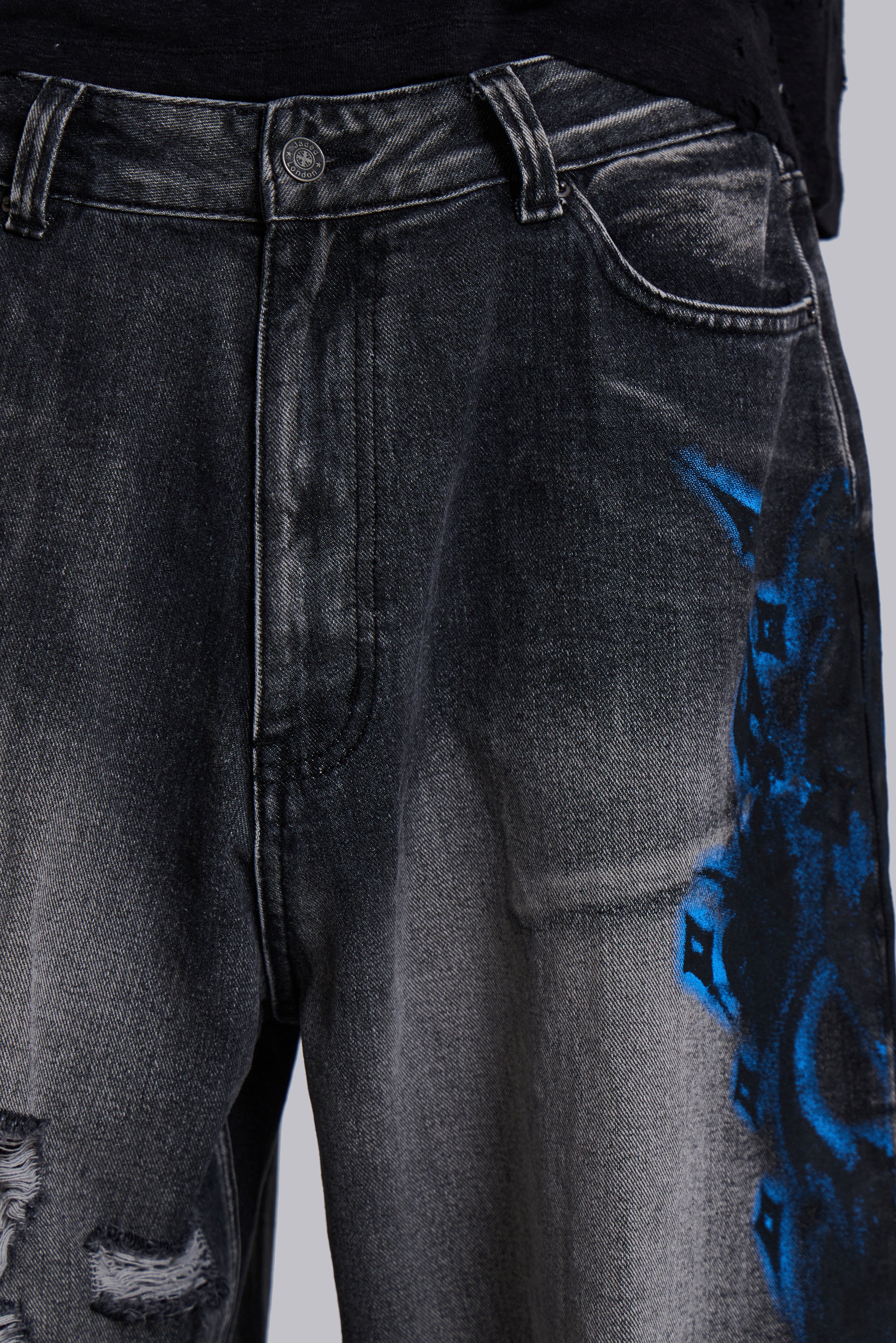 Black Spike Airbrush XL Ripped Colossus Jeans - Image 7