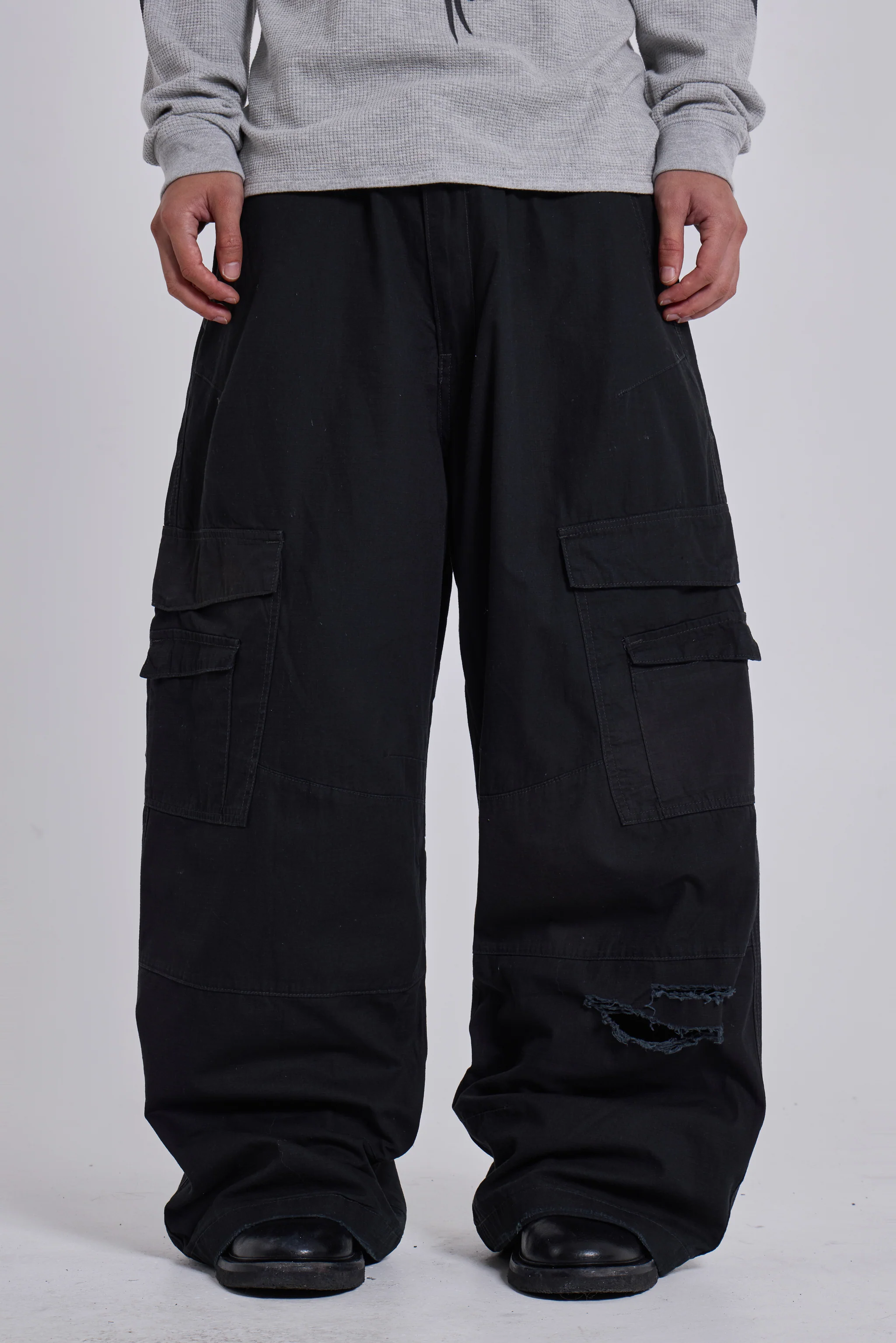 Black Titan Cargos