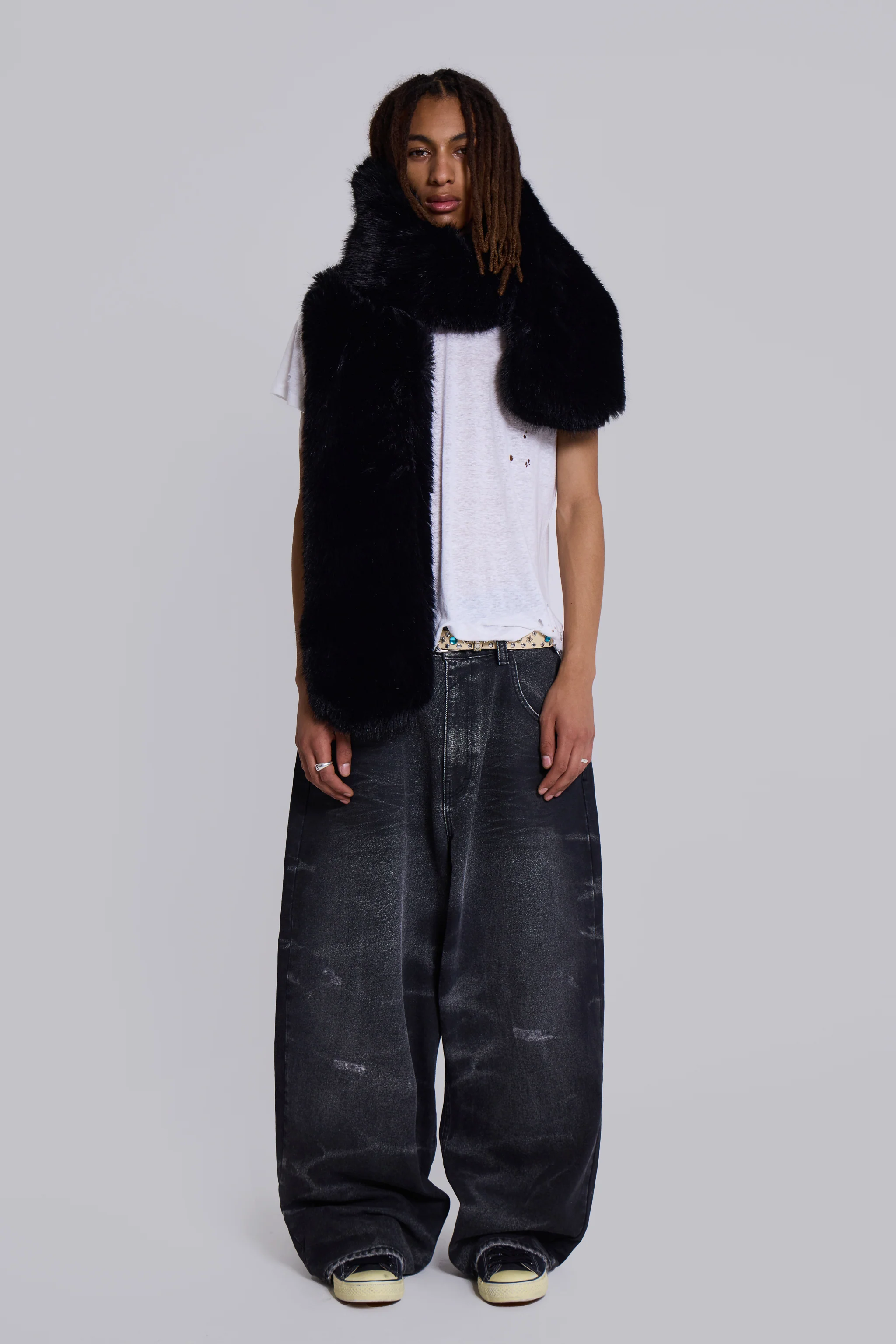 Black Cara Faux Fur Scarf - Image 5