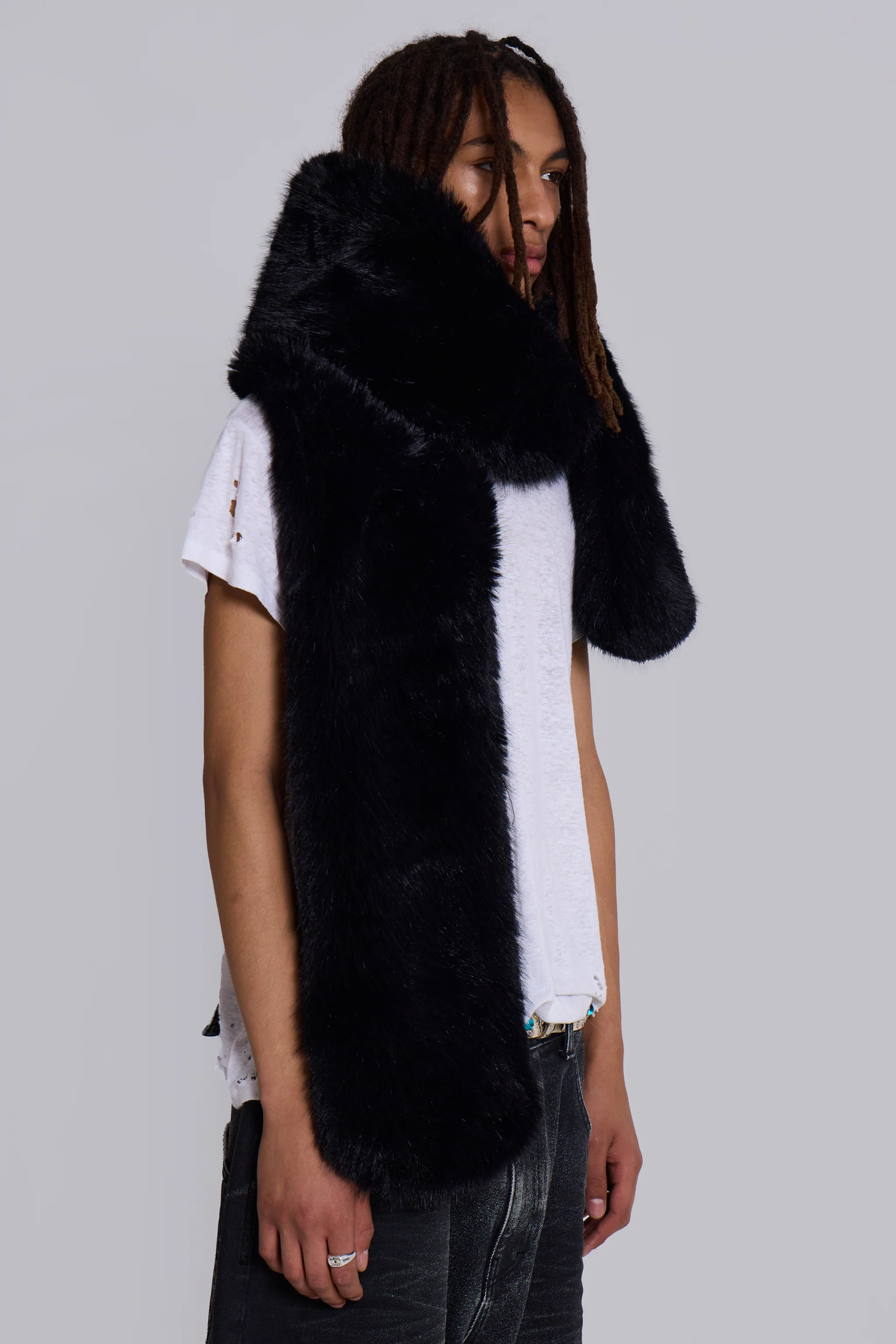 Black Cara Faux Fur Scarf - Image 6