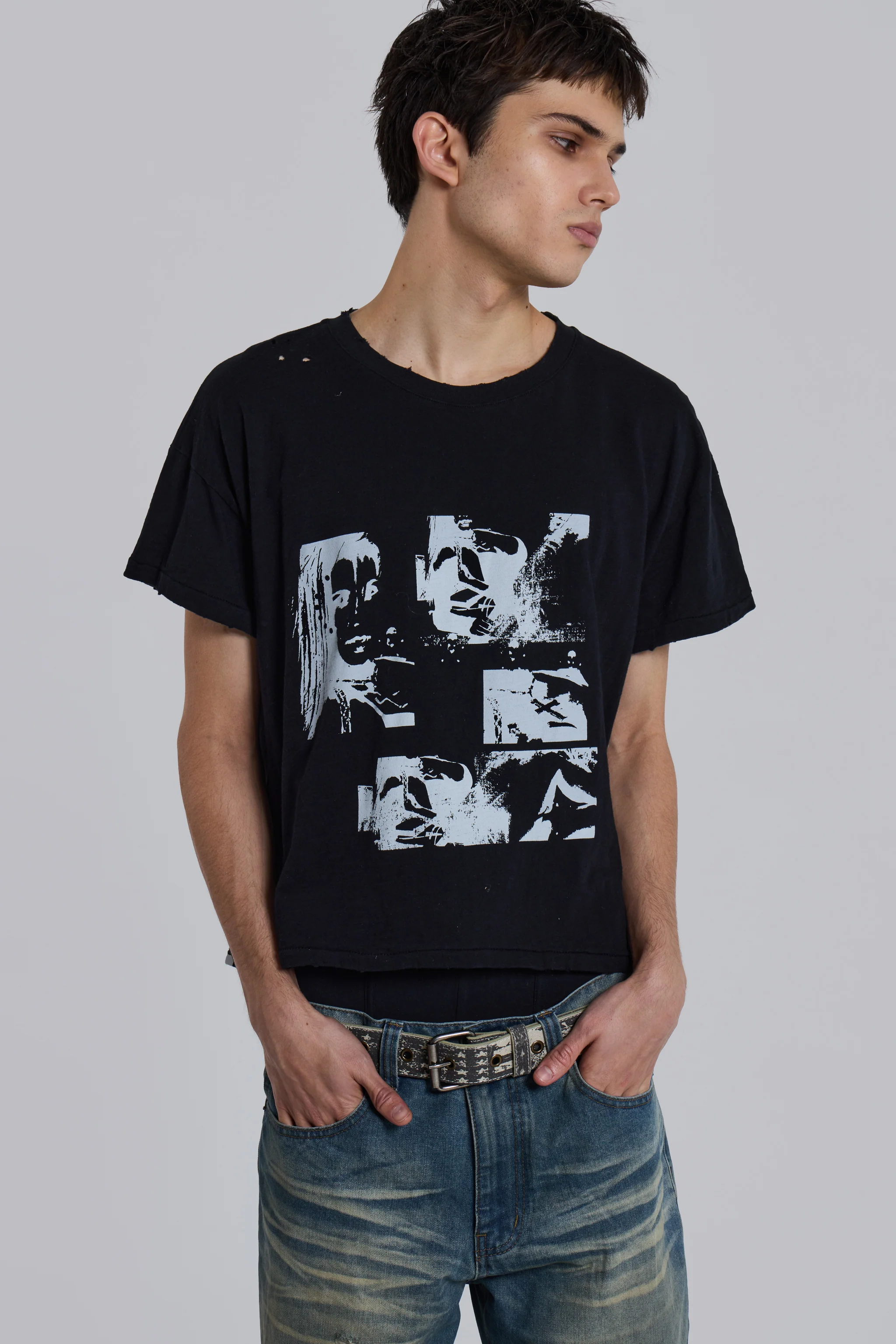 Gun Girl Cropped T-Shirt - Image 6