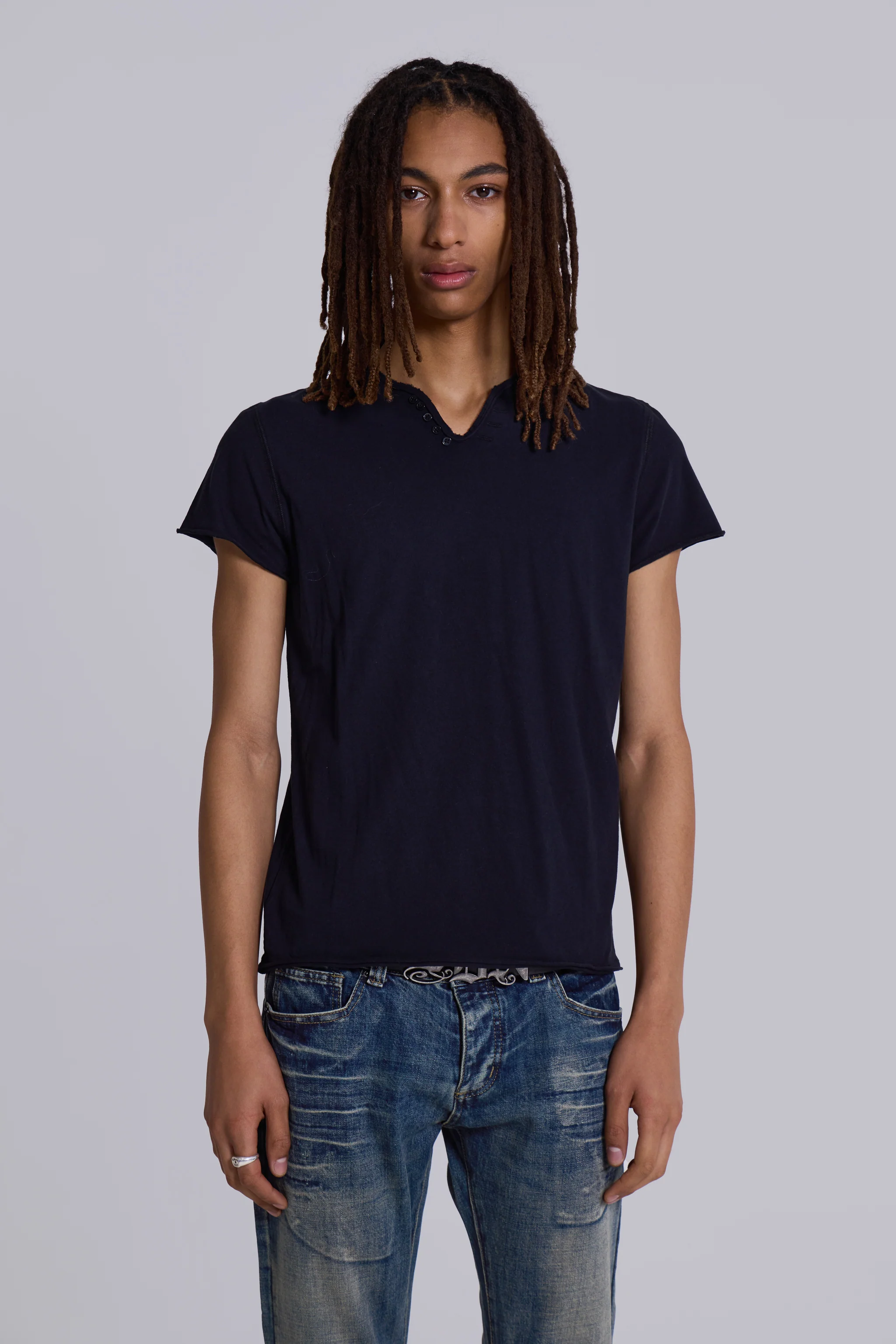 Kerri Henley T-Shirt in Black - Image 2
