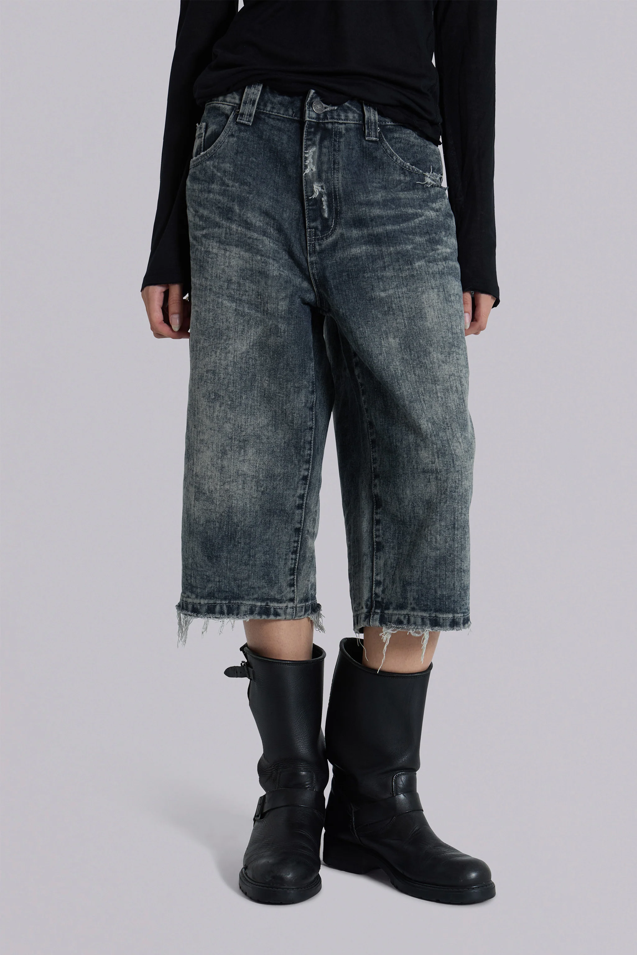 Nia Slim Leg Distressed Jorts - Image 4