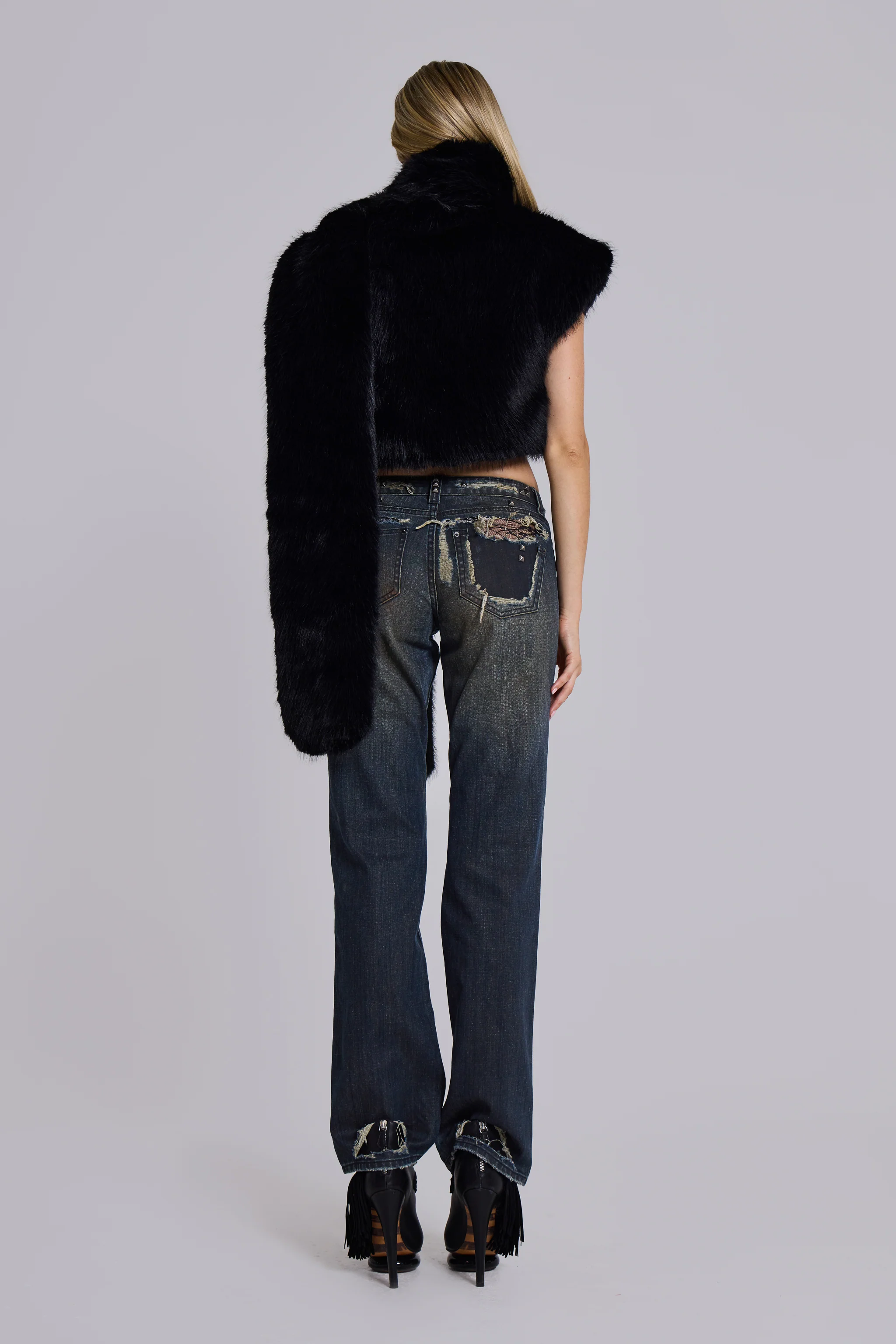 Saskia 2-in-1 Faux Fur Shrug in Black - Image 10