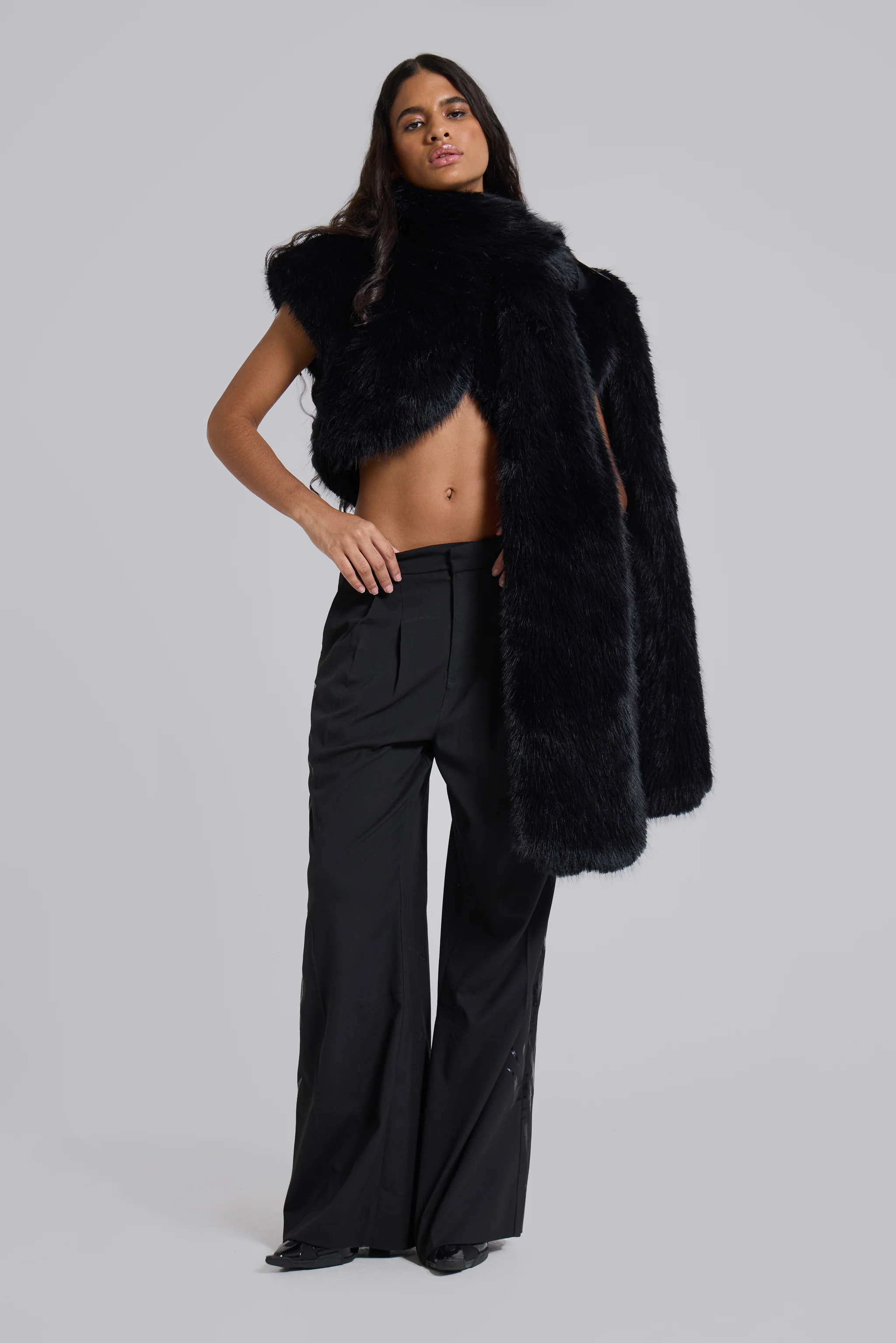 Saskia 2-in-1 Faux Fur Shrug in Black - Image 14