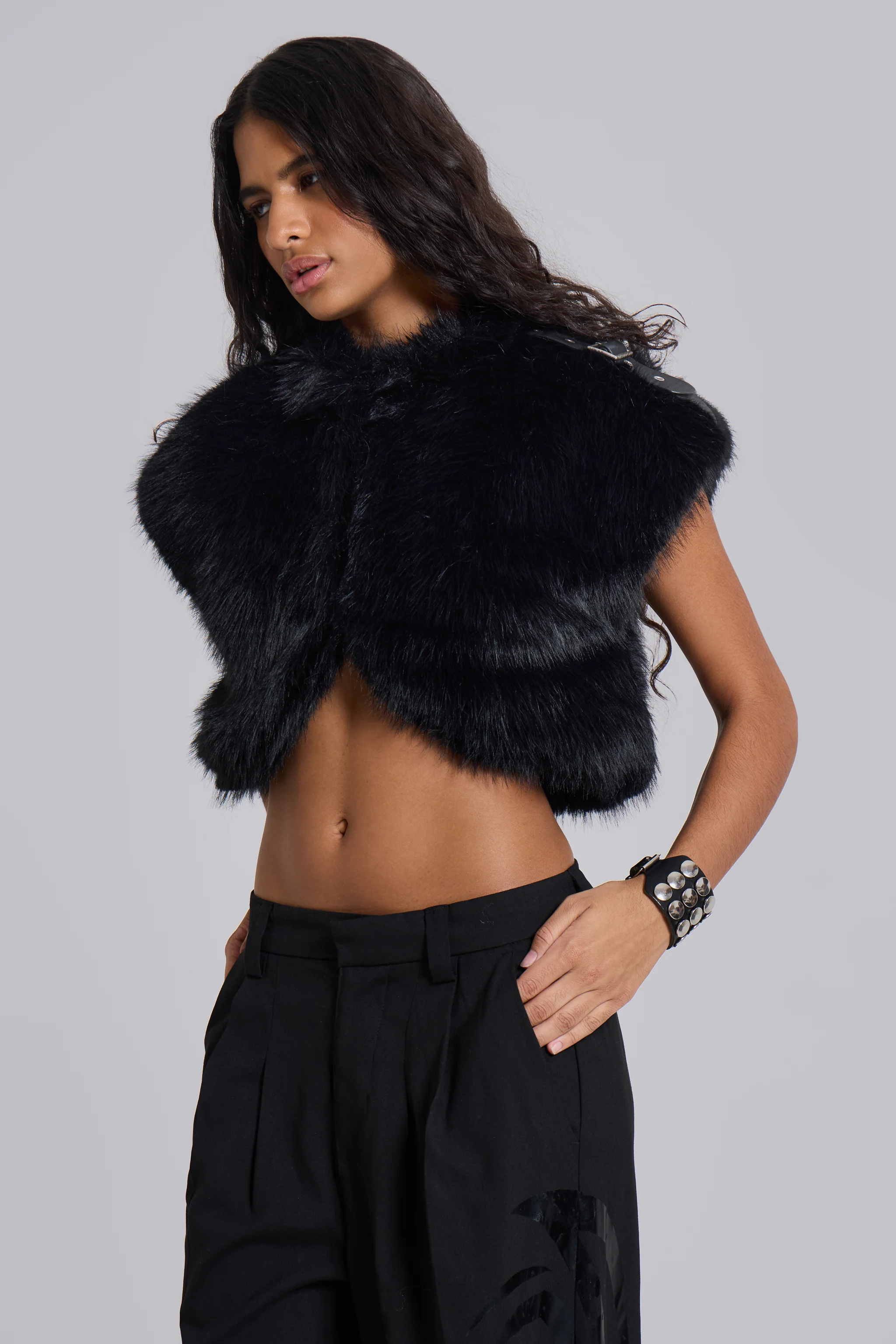 Saskia 2-in-1 Faux Fur Shrug in Black - Image 6
