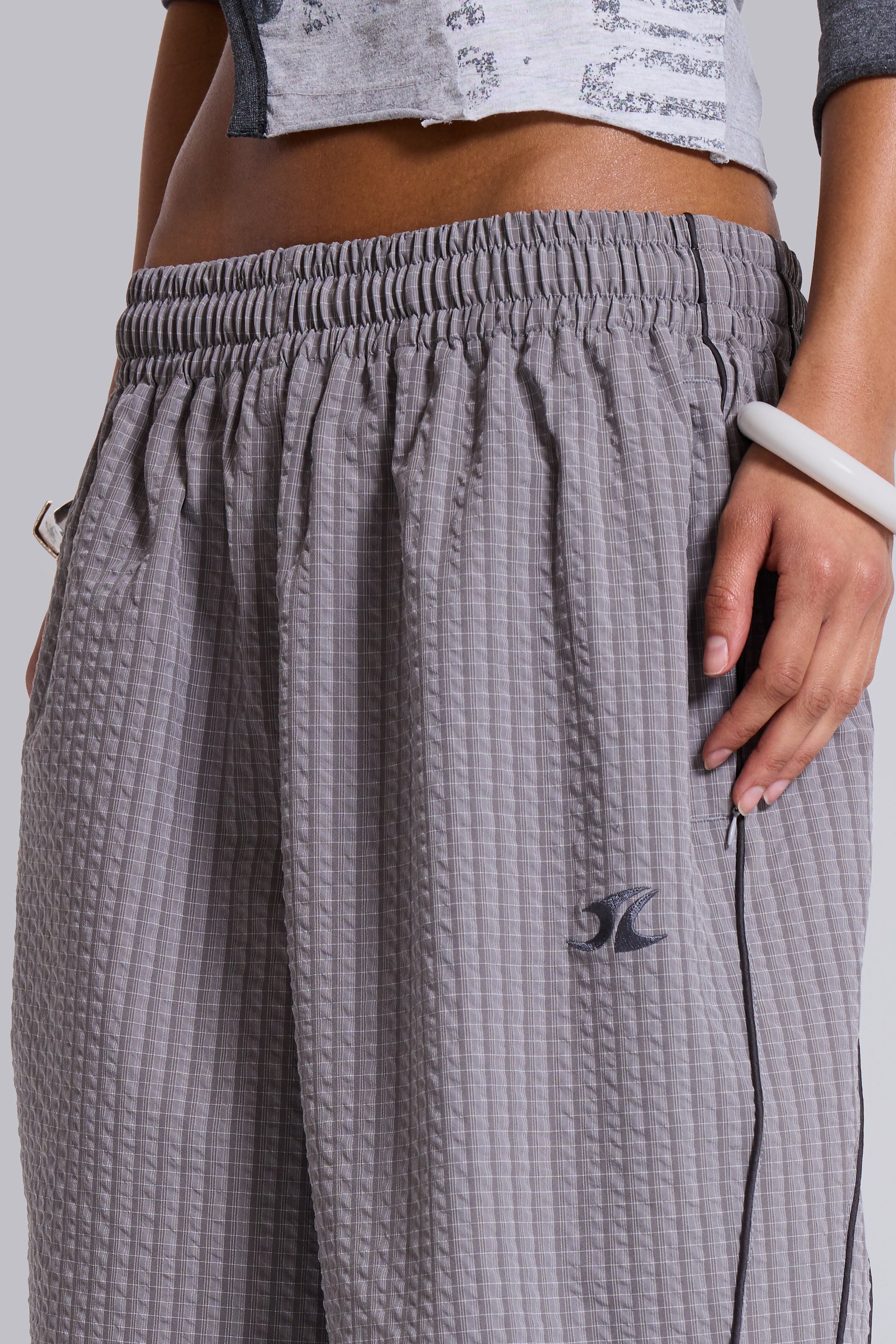 Solar Vapor Shorts - Image 6