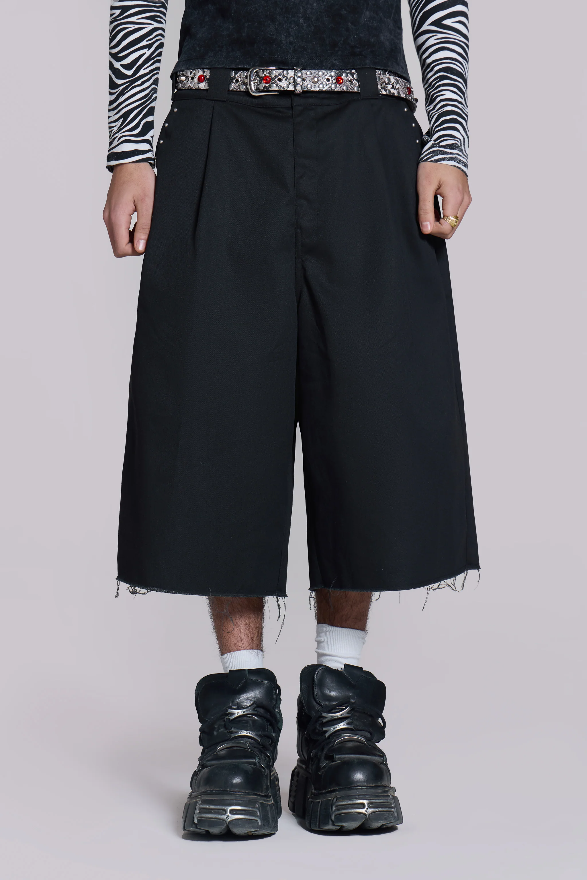 Studded Black XL Goliath Baggy Shorts - Image 3
