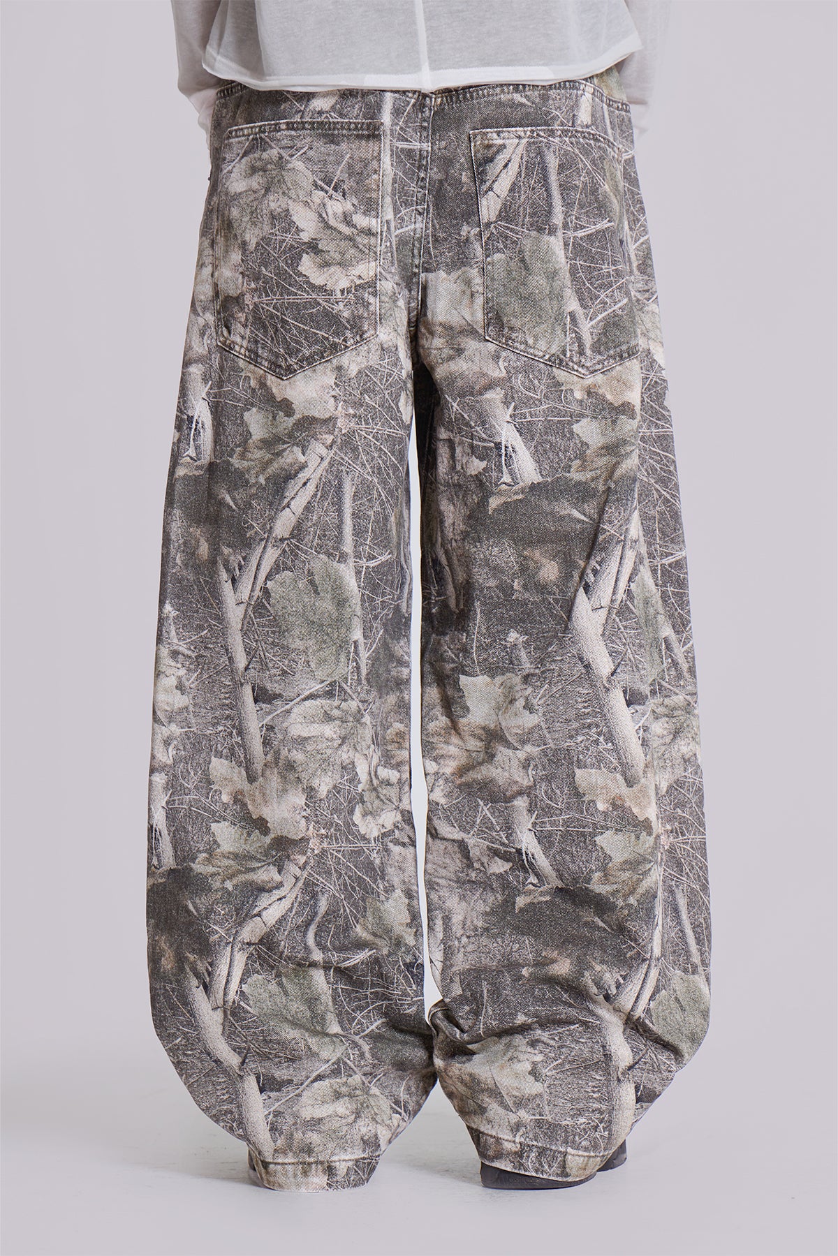 Woodland Camo Colossus Baggy Jeans - Image 5